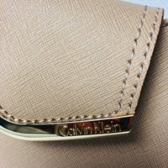 COPY - CALVIN KLEIN Steffiano Leather Satchel Elegant Bag - Picture 5 of 10